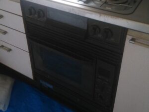 千葉キッチン取付け隊　ガスオーブンの取替　施工前
